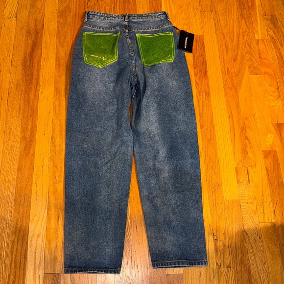 NEW PrettyLittleThing Mom Jeans - Picture 1 of 4